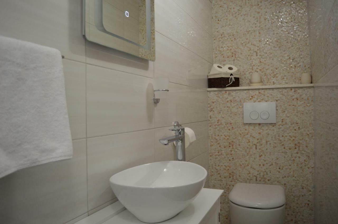 Villa Mimoza à Rogoznica  Extérieur photo